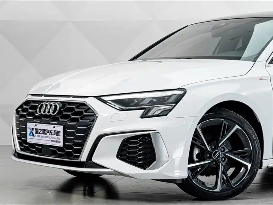 Audi A3 2024 — фото 3