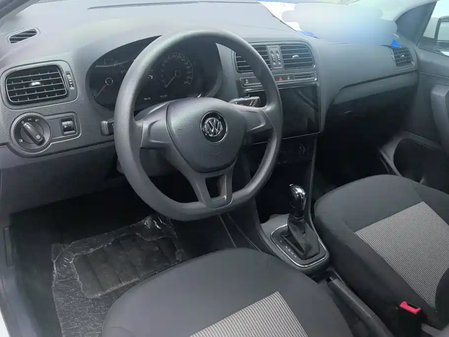 Volkswagen Polo 2019 — фото 12