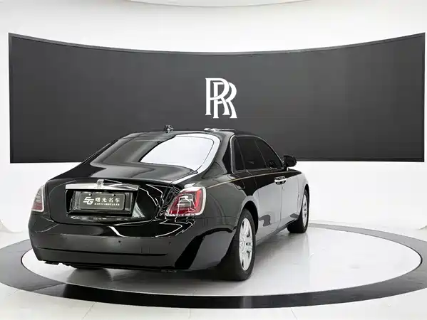 Rolls-Royce Ghost 2021