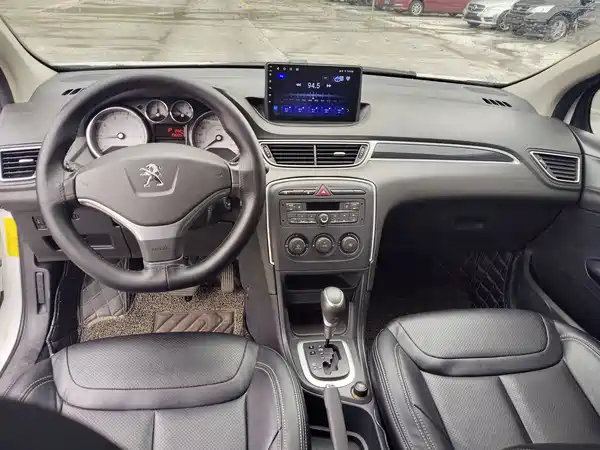 Peugeot 308 2014