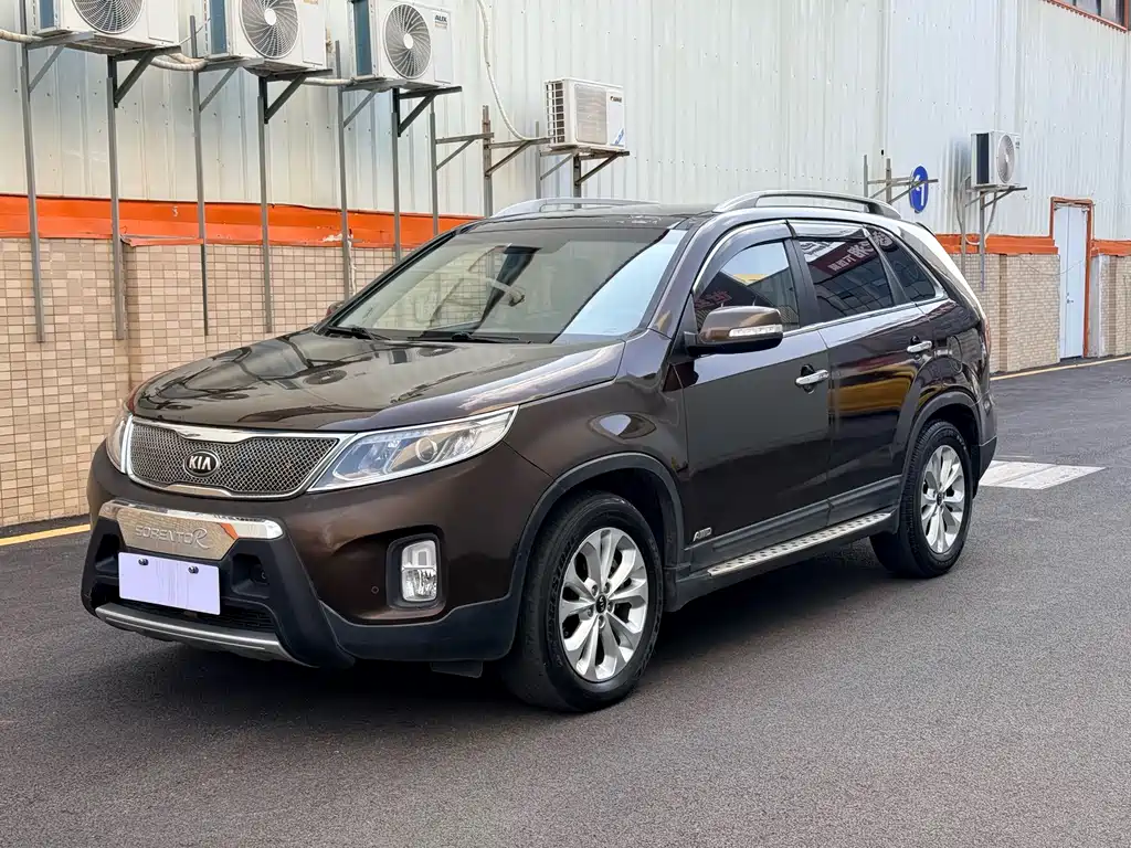 Kia Sorento 2013 — фото 1
