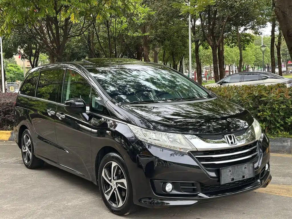 Honda Odyssey 2016 — фото 3
