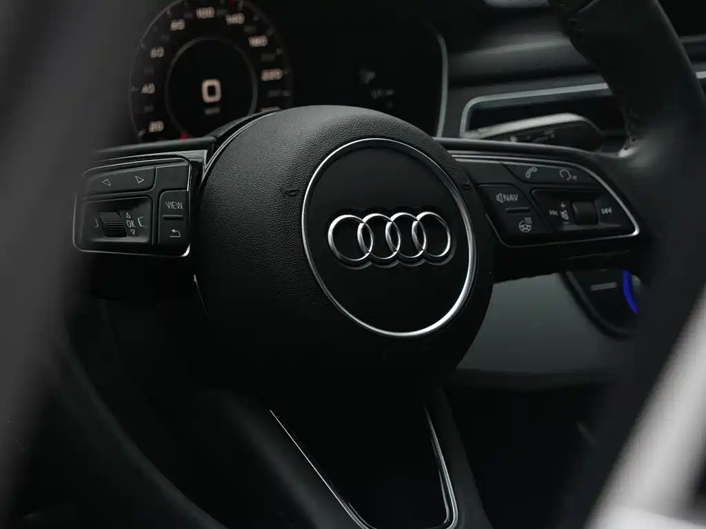 Audi A4L 2019 — фото 17