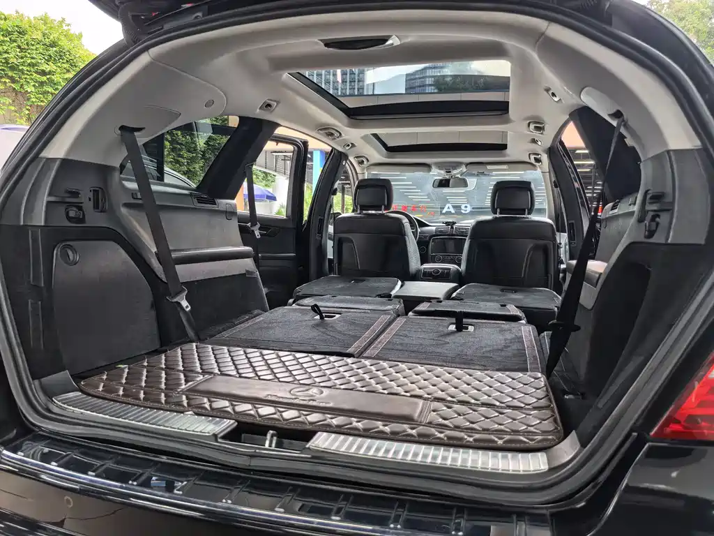 Mercedes-Benz R-Class 2017 — фото 15