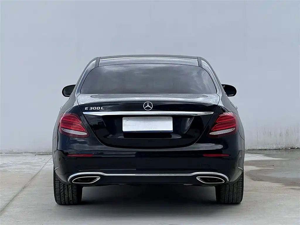 Mercedes-Benz E-Class 2017 — фото 4