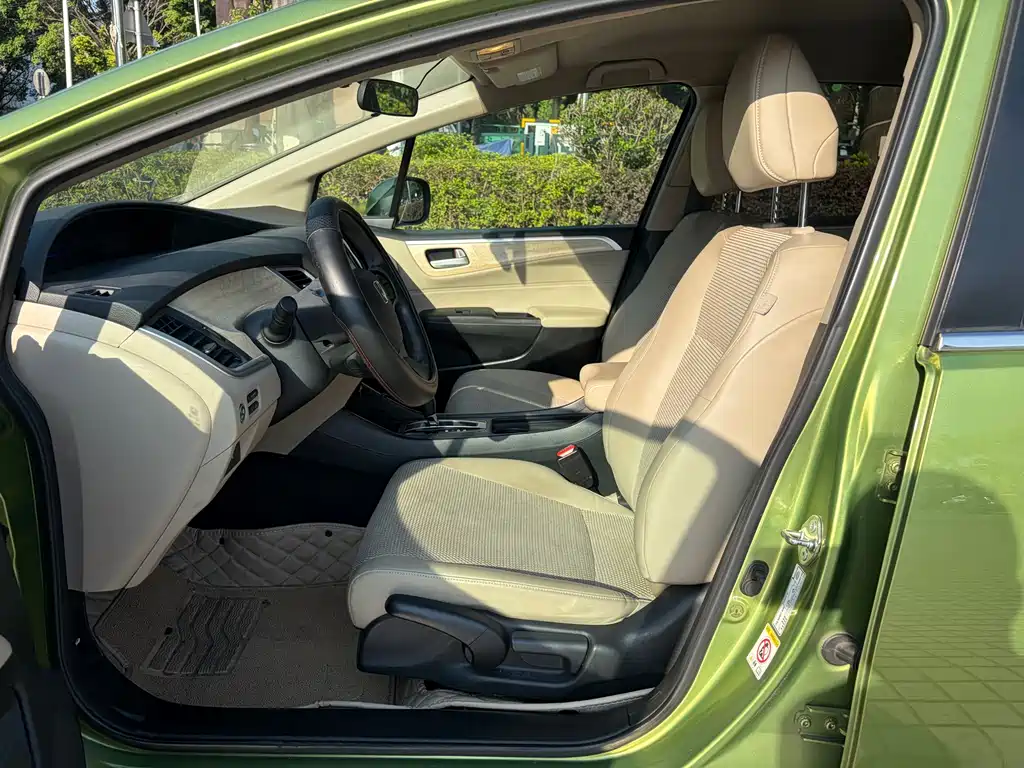 Honda Jade 2014 — фото 10