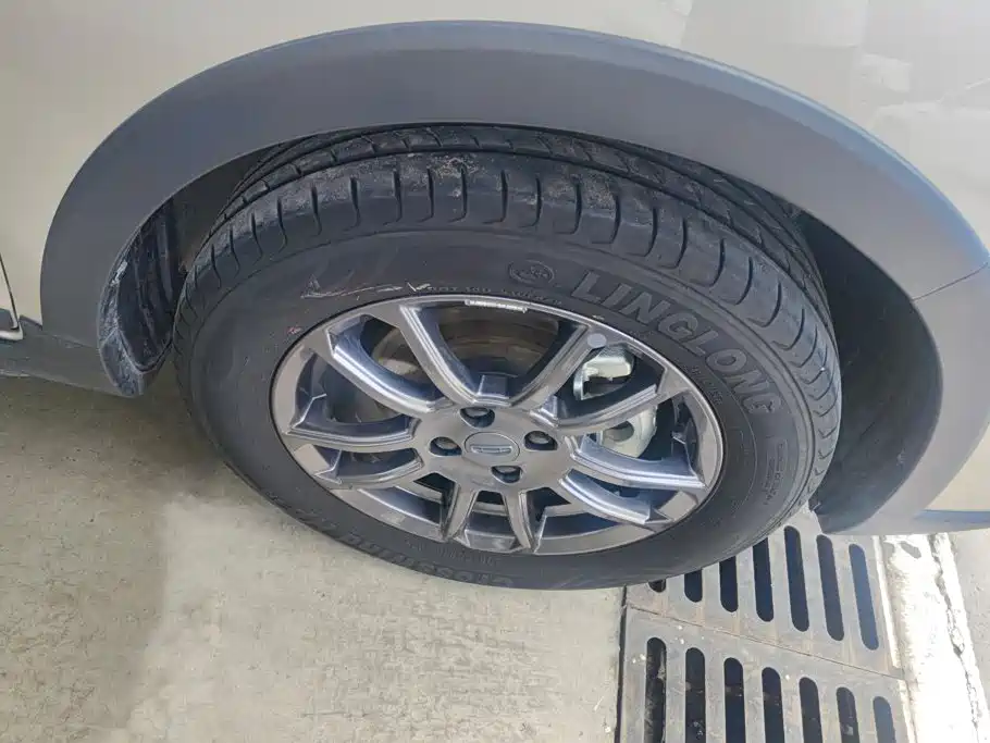 Geely Vision X3 2021