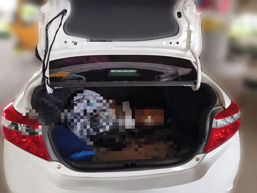 Toyota Vios 2015 — фото 10