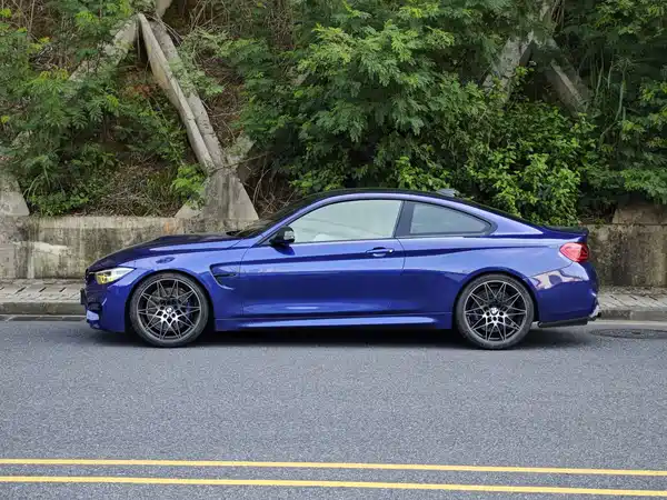 BMW M4 2019