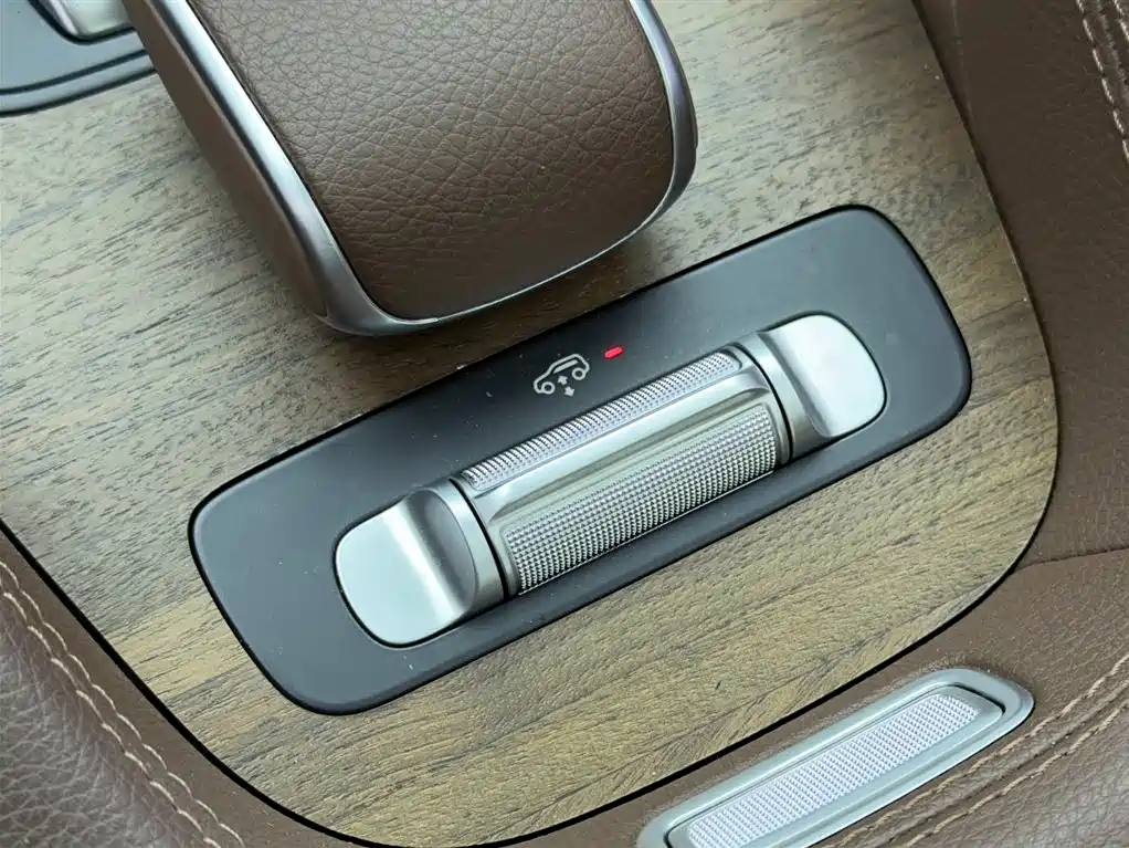 Mercedes-Benz GLE 2024 — фото 13