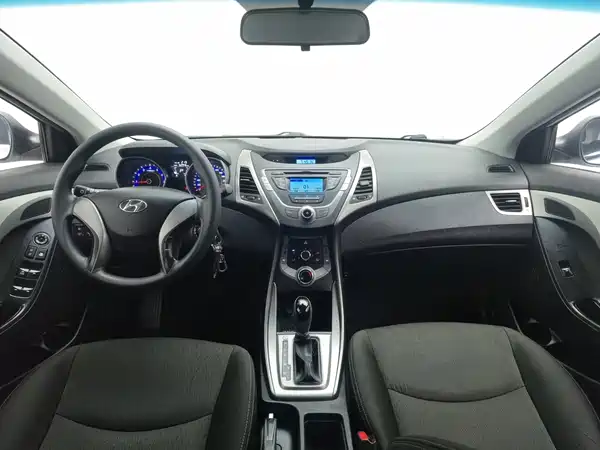 Hyundai Elantra Langdong 2014