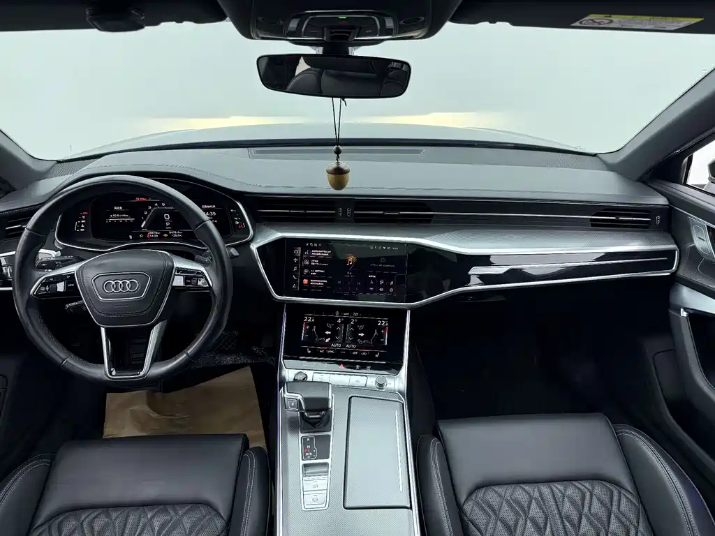 Audi A6L 2025