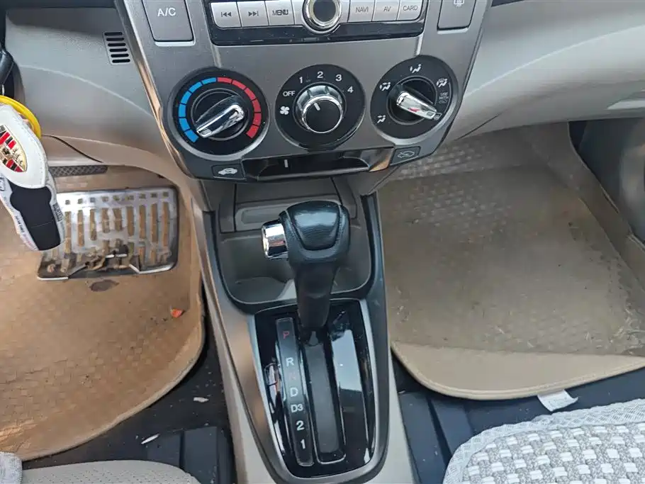 Honda City Classic 2013 — фото 16