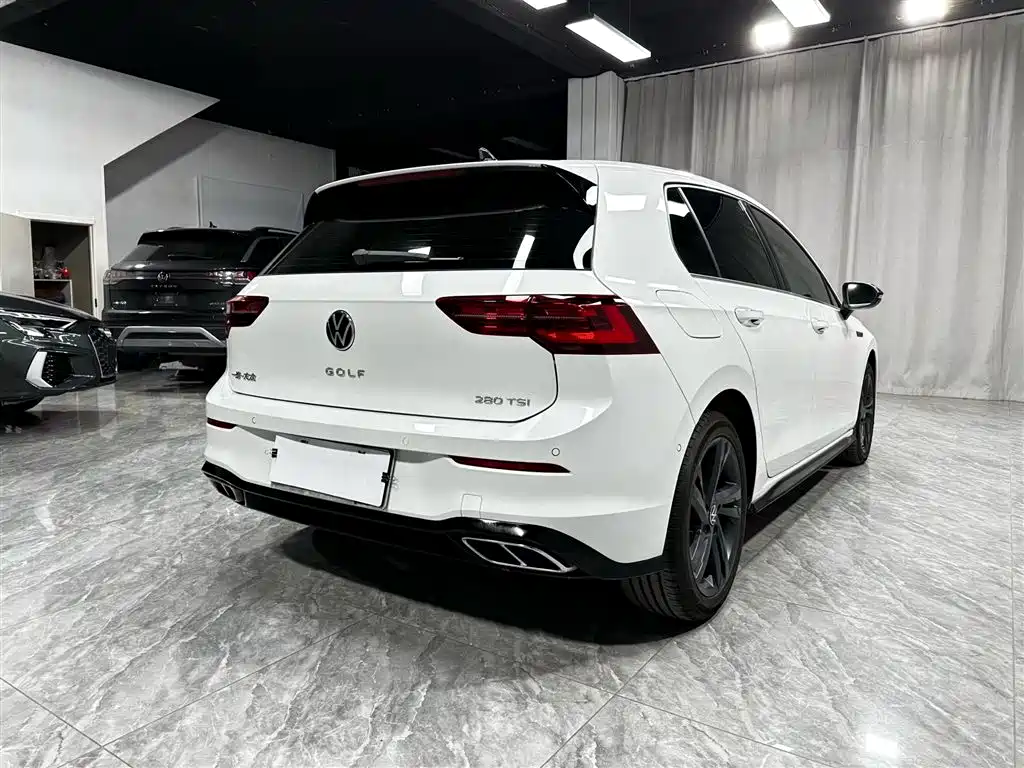 Volkswagen Golf 2022