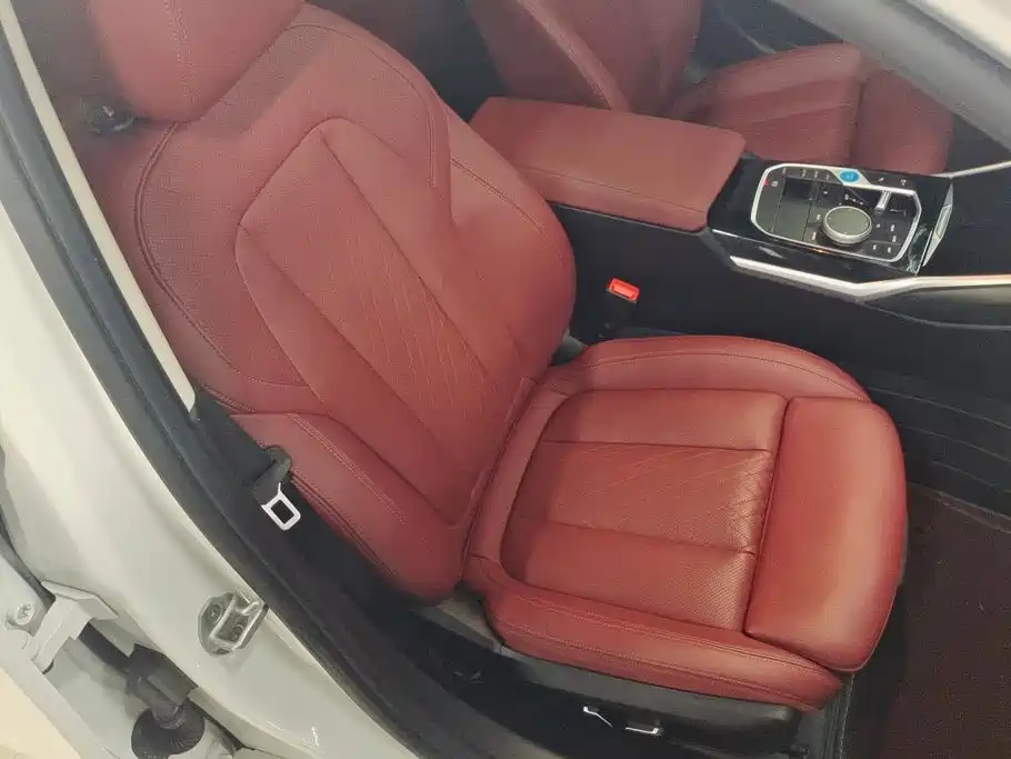 BMW i3 2024
