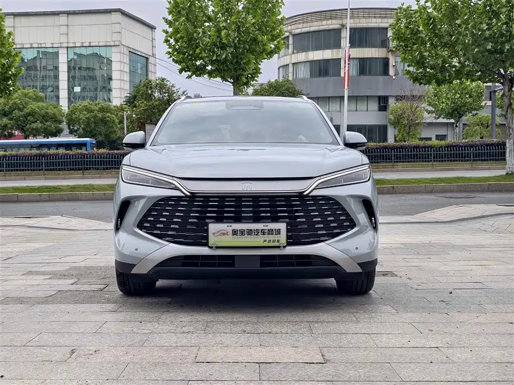 BYD L DM-i 2025 — фото 2