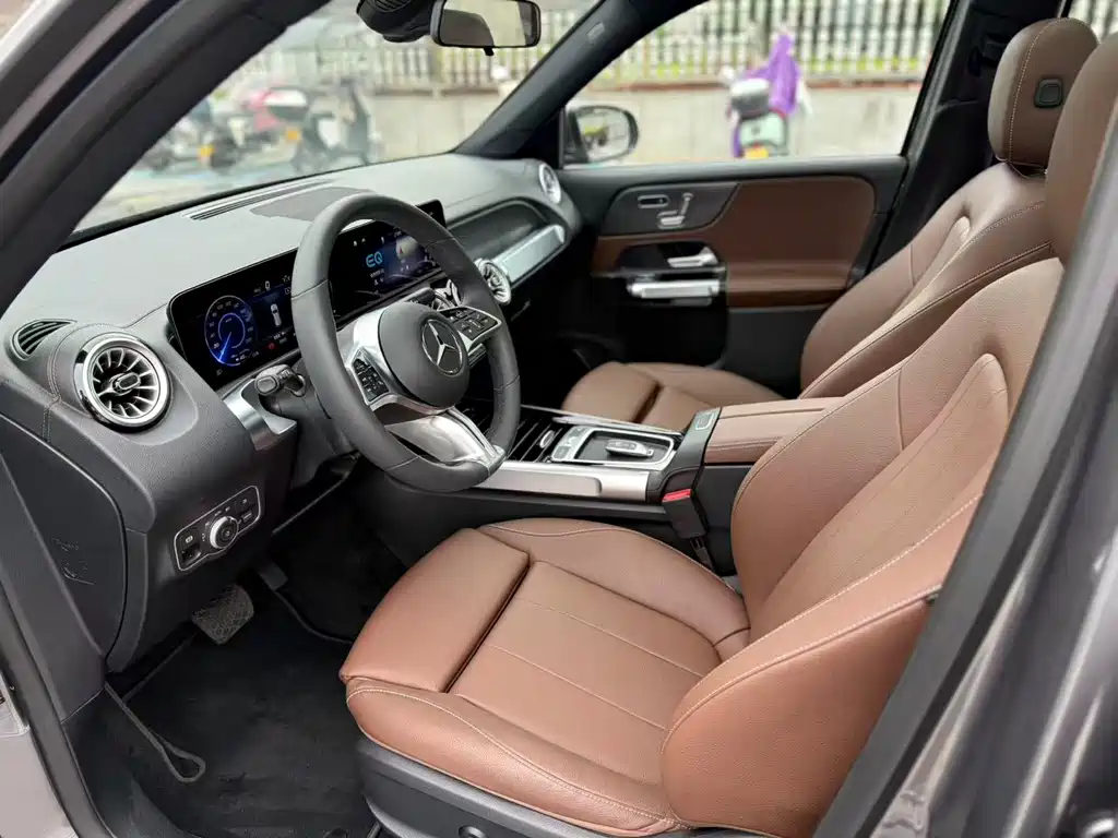 Mercedes-Benz EQB 2026