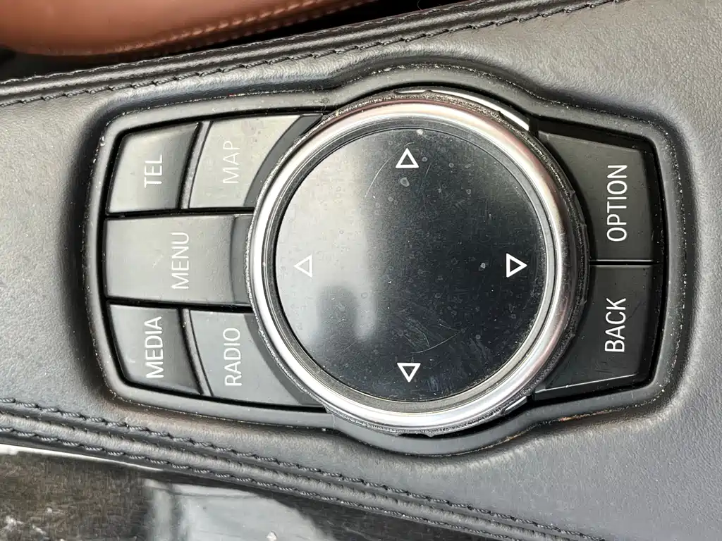 BMW 6 Series 2015 — фото 28