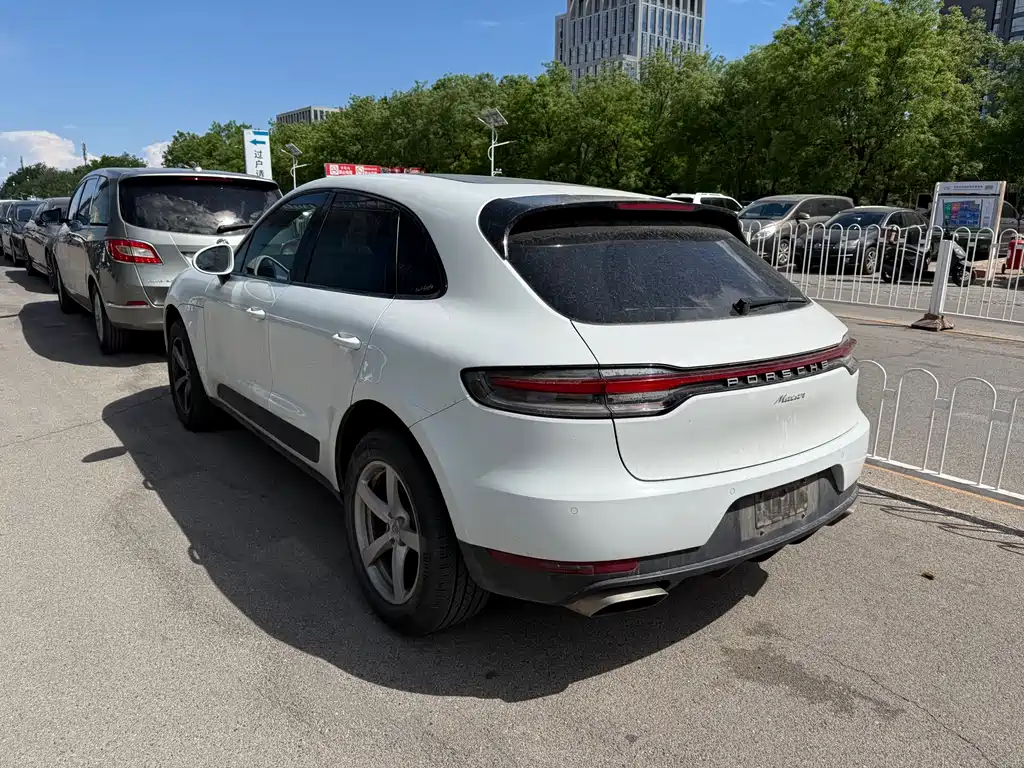 Porsche Macan 2019 — фото 9