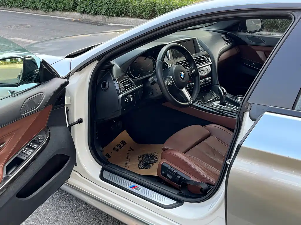 BMW 6 Series 2015 — фото 11