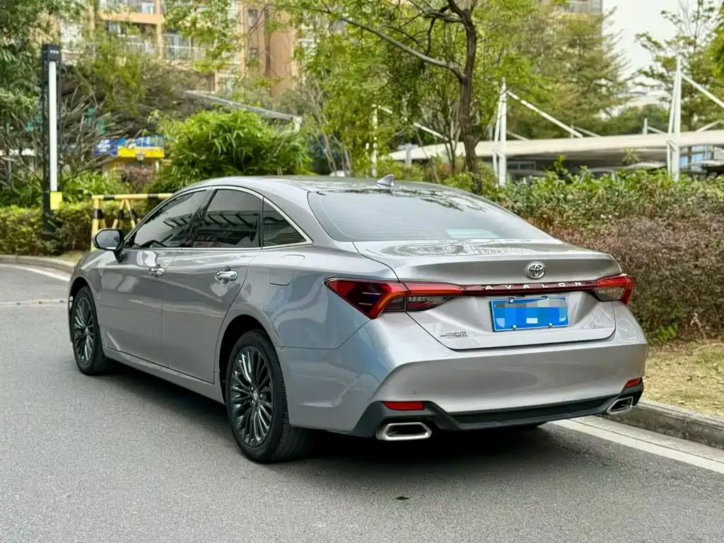 Toyota Avalon 2023 — фото 4