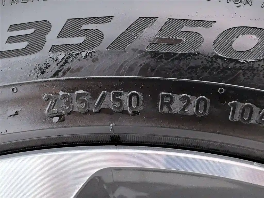 Land Rover Discovery Sport 2020 — фото 24