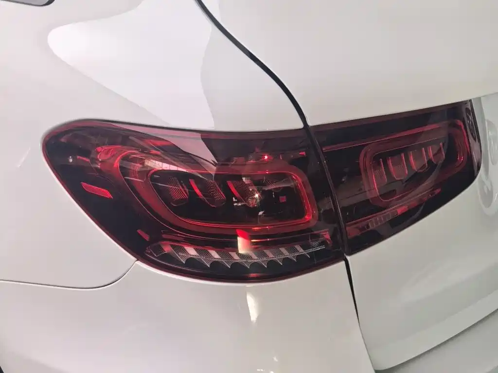 Mercedes-Benz GLC 2020 — фото 12