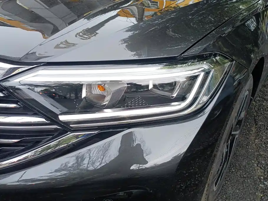 Volkswagen Sagitar 2024
