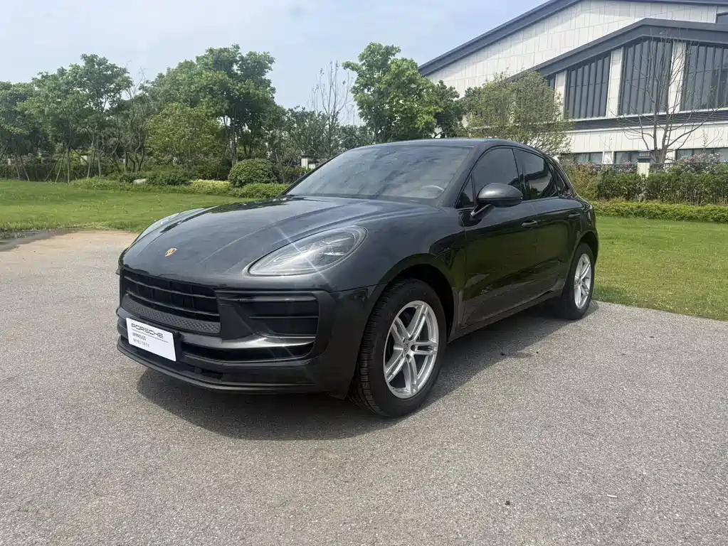 Porsche Macan 2025 — фото 1