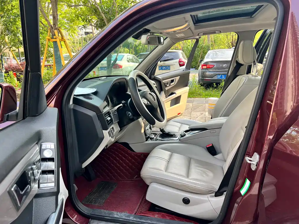 Mercedes-Benz GLK-Class 2010 — фото 21