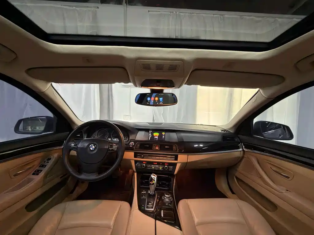 BMW 5 Series 2013 — фото 10