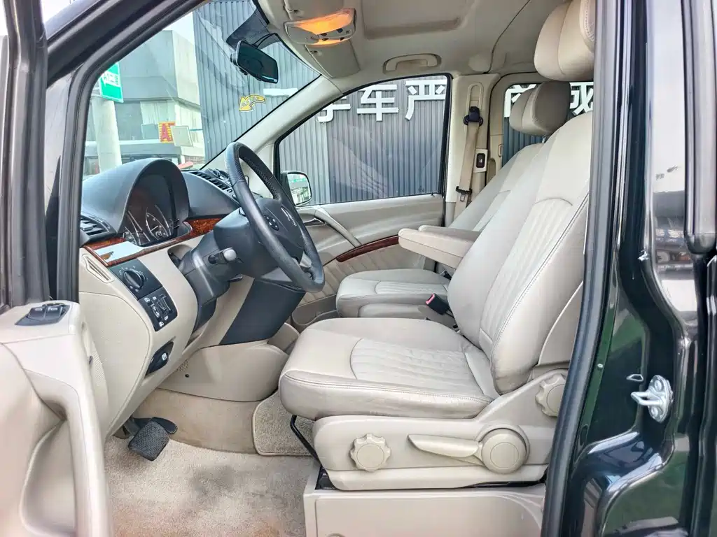 Mercedes-Benz Viano 2015 — фото 14