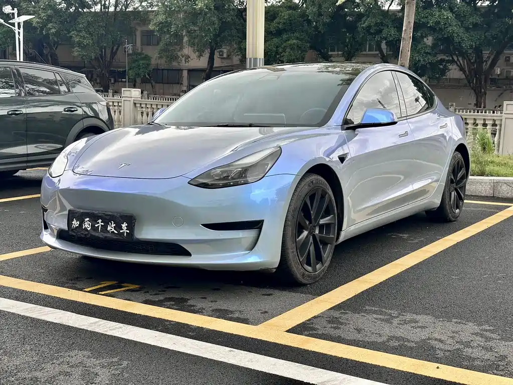 Tesla Model 3 2022 — фото 1