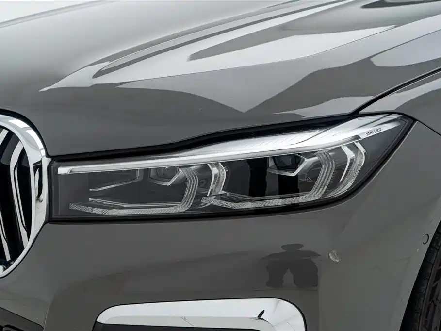 BMW 7 Series 2021 — фото 10