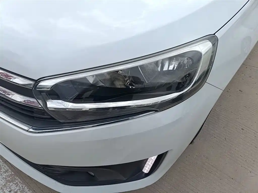 Citroen C4 2018 — фото 24