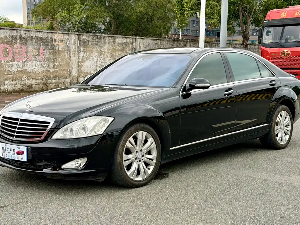Mercedes-Benz S-Class 2006 — фото 1