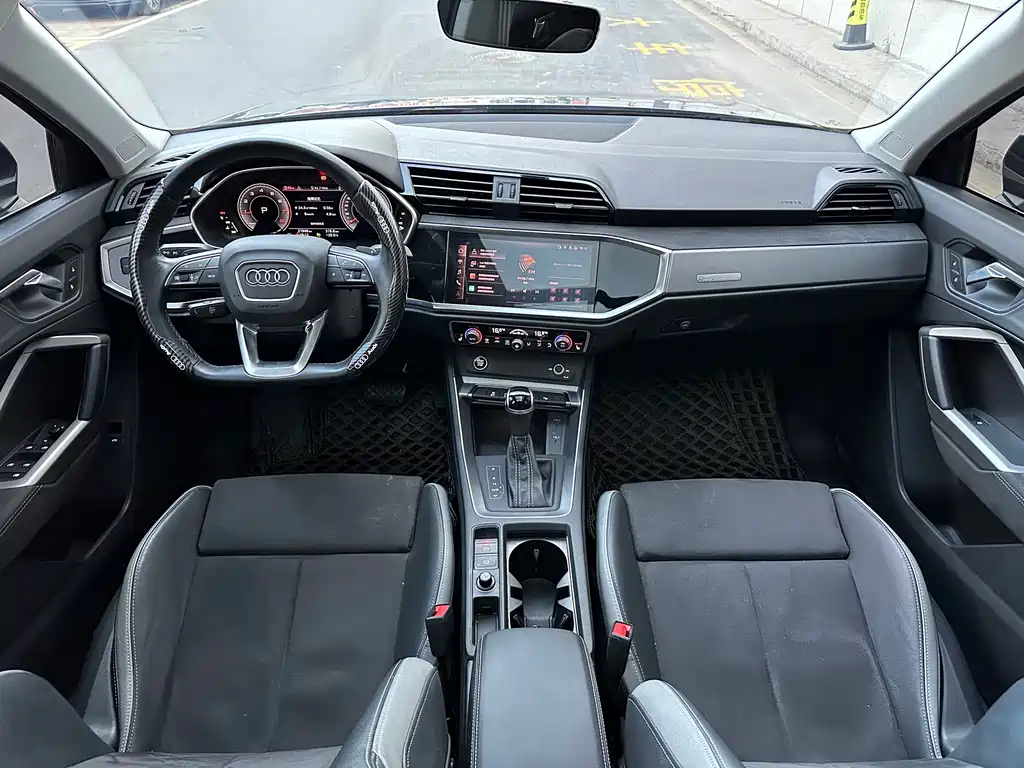 Audi Q3 2022 — фото 15