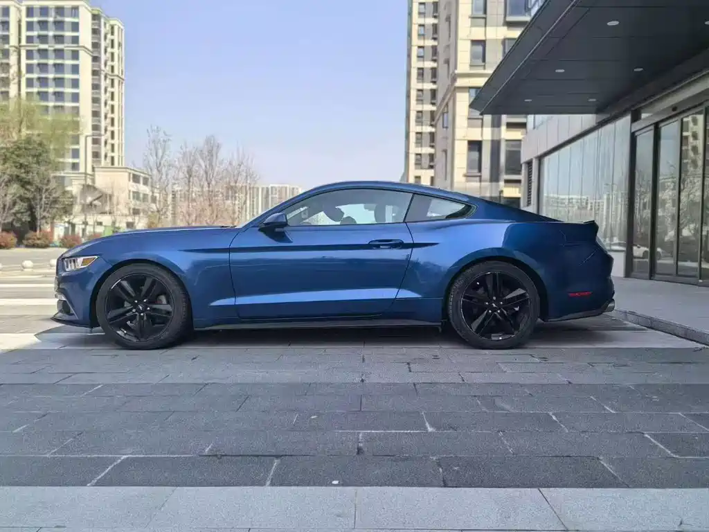 Ford Mustang 2018 — фото 6