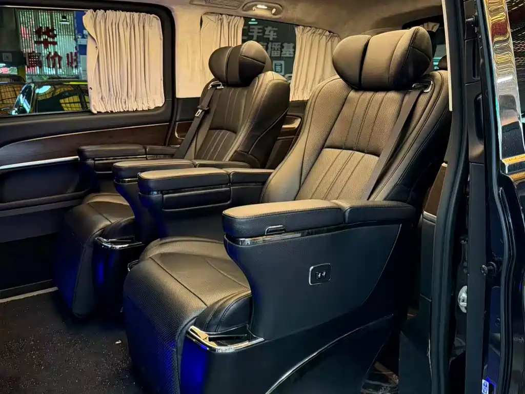 Mercedes-Benz V-Class 2022 — фото 7