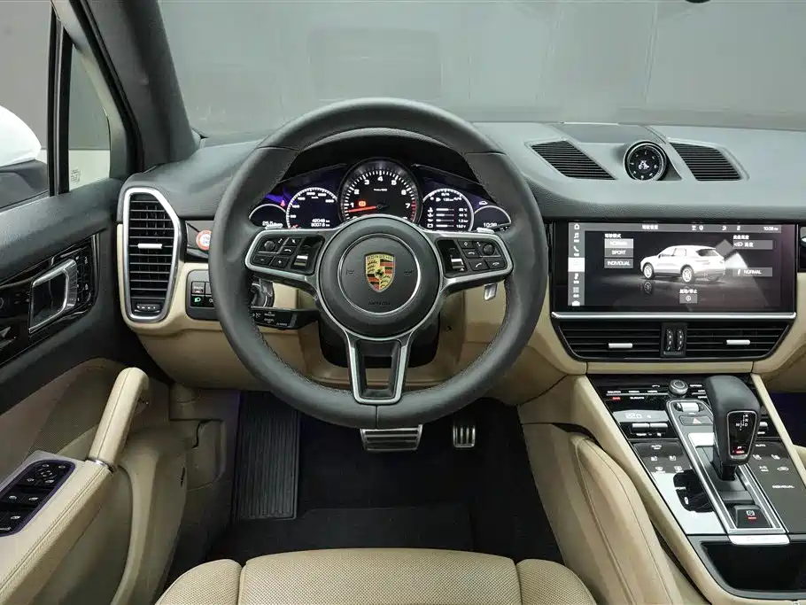 Porsche Cayenne 2021 — фото 18