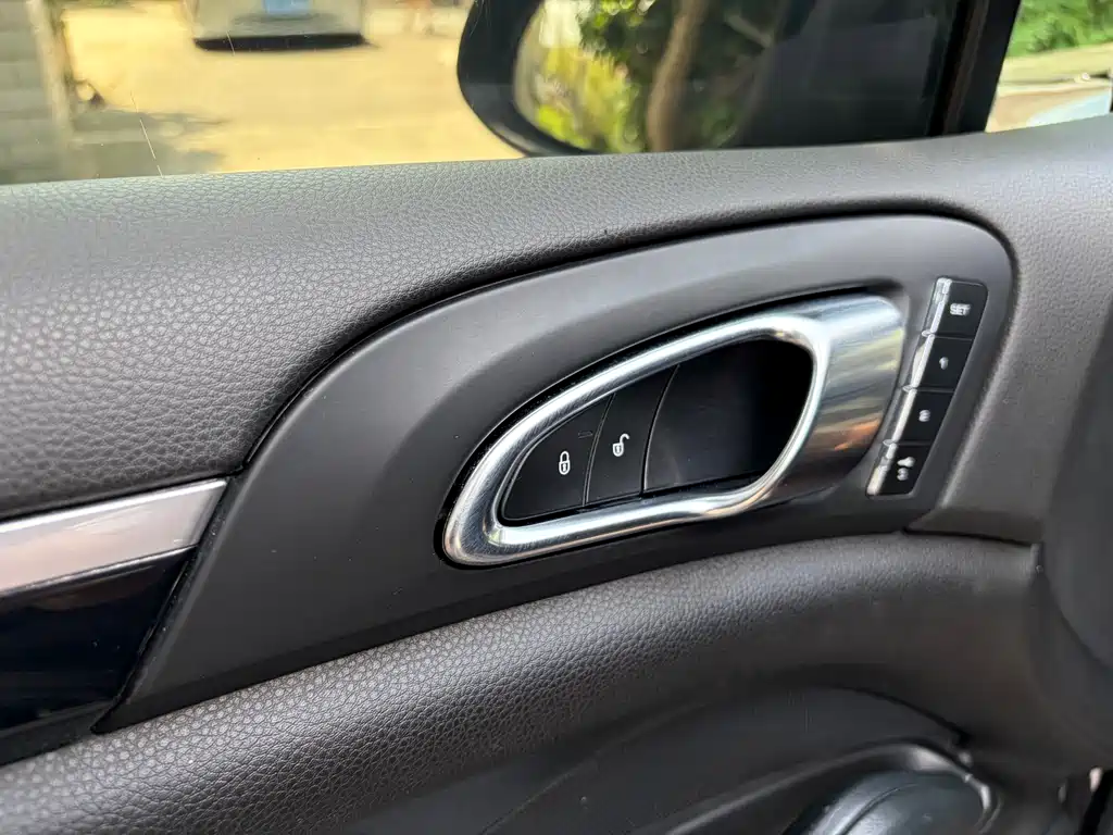 Porsche Cayenne 2014 — фото 10