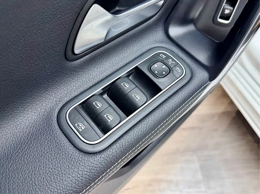 Mercedes-Benz A-Class 2022 — фото 10