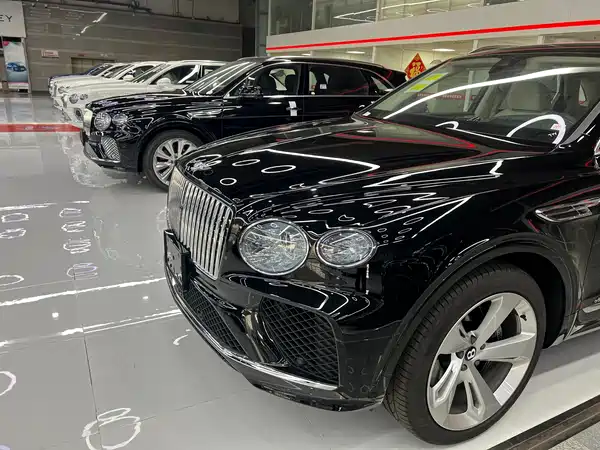 Bentley Bentayga 2024