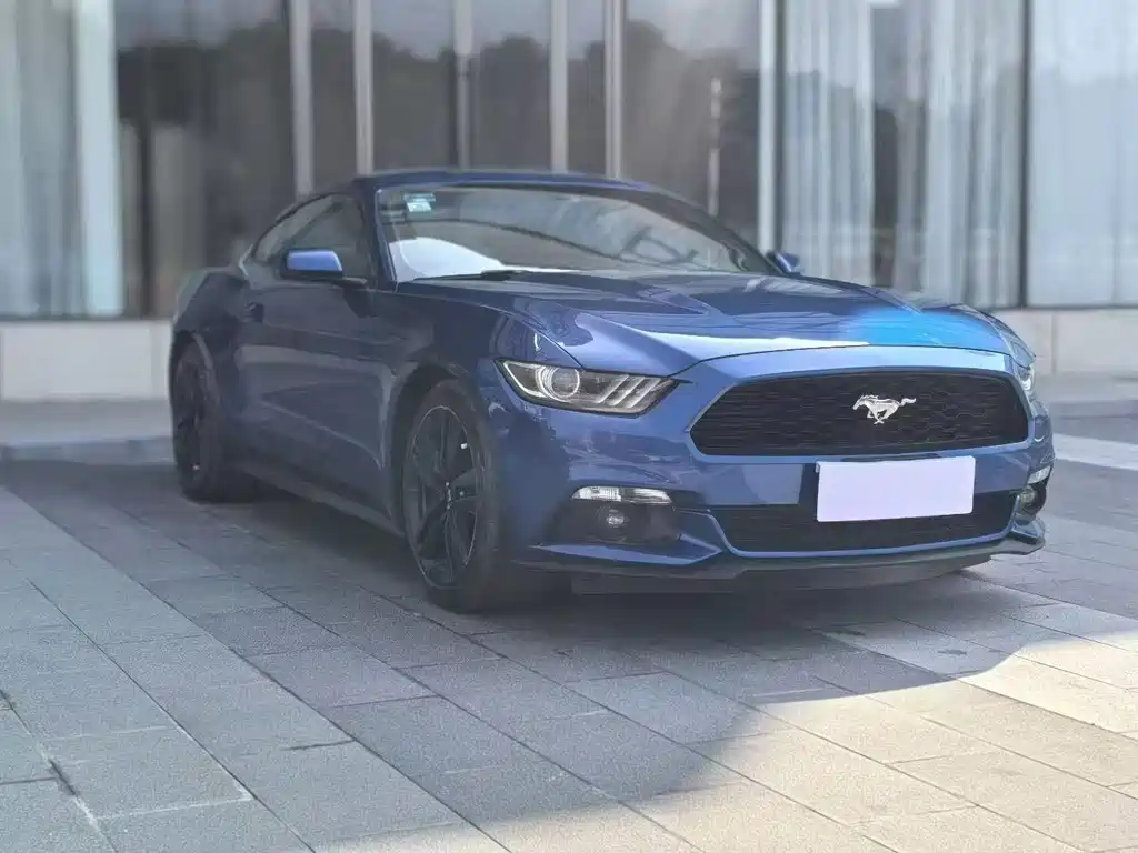 Ford Mustang 2018 — фото 3
