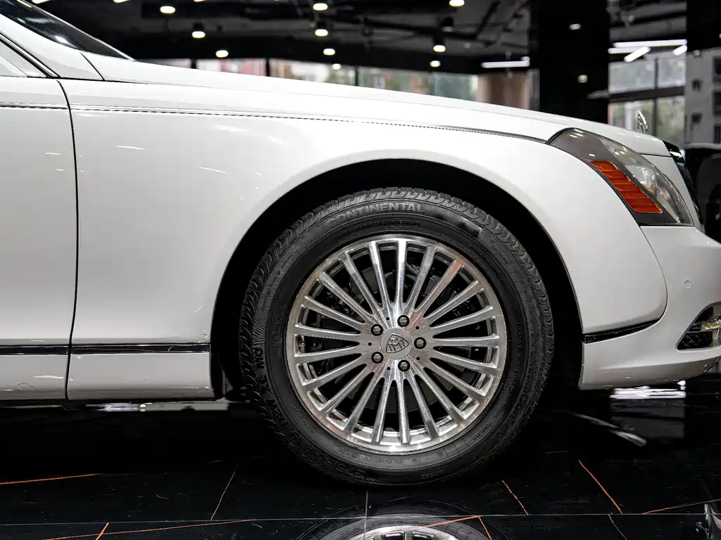 Maybach Maybach 2012 — фото 6
