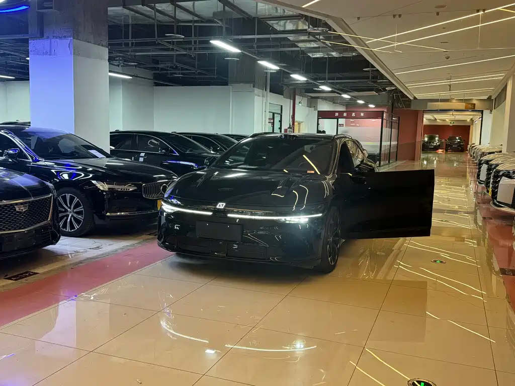 Zeekr 007 GT 2025