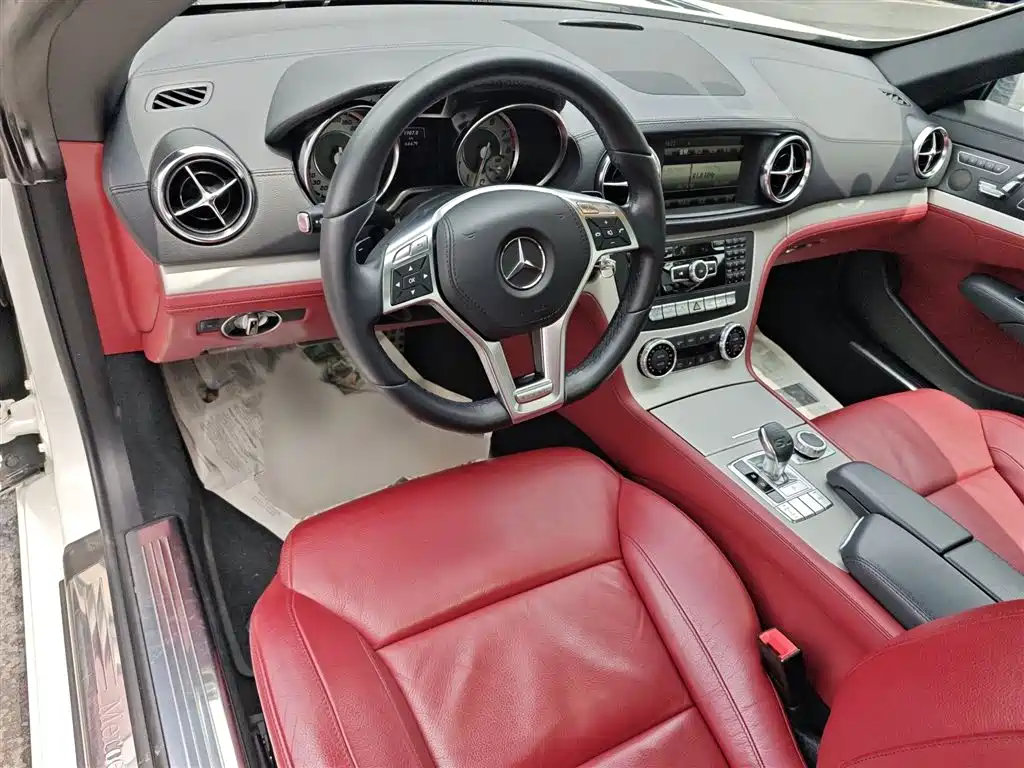 Mercedes-Benz SL-Class 2015 — фото 13