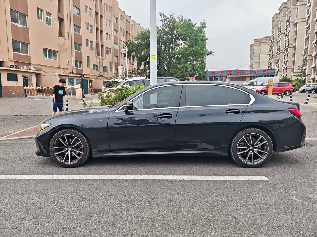 BMW 3 Series 2024