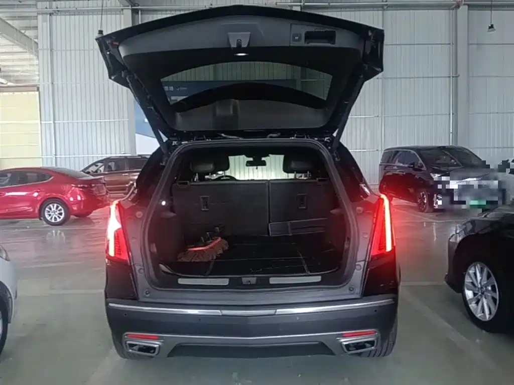 Cadillac XT5 2020 — фото 19
