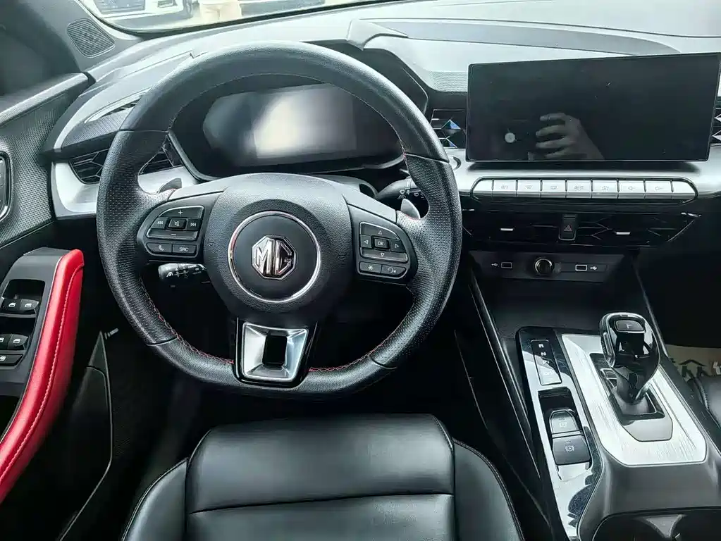 MG MG5 2020